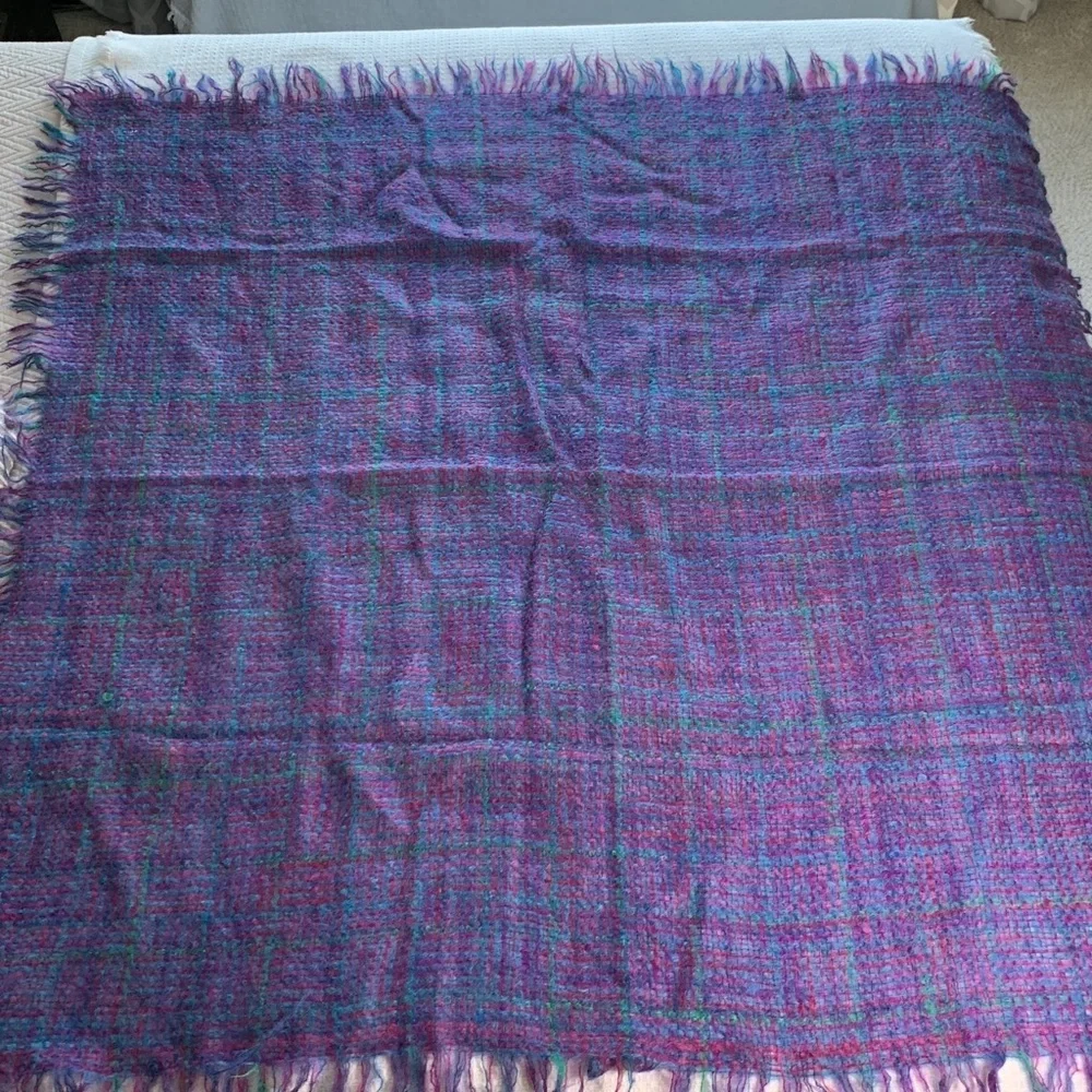 Avoca 50” square